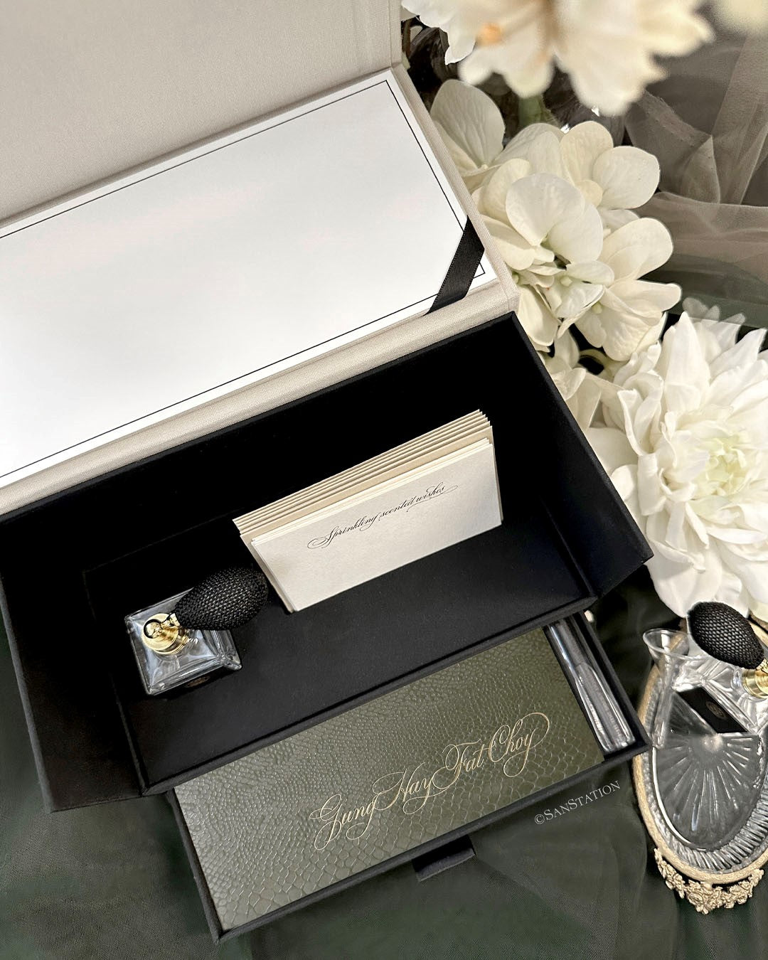 THE SENSES CHRISTMAS BOX